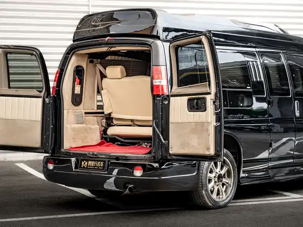 GMC SAVANA 2011
