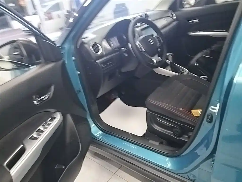 Suzuki Vitara 2016 — фото 16