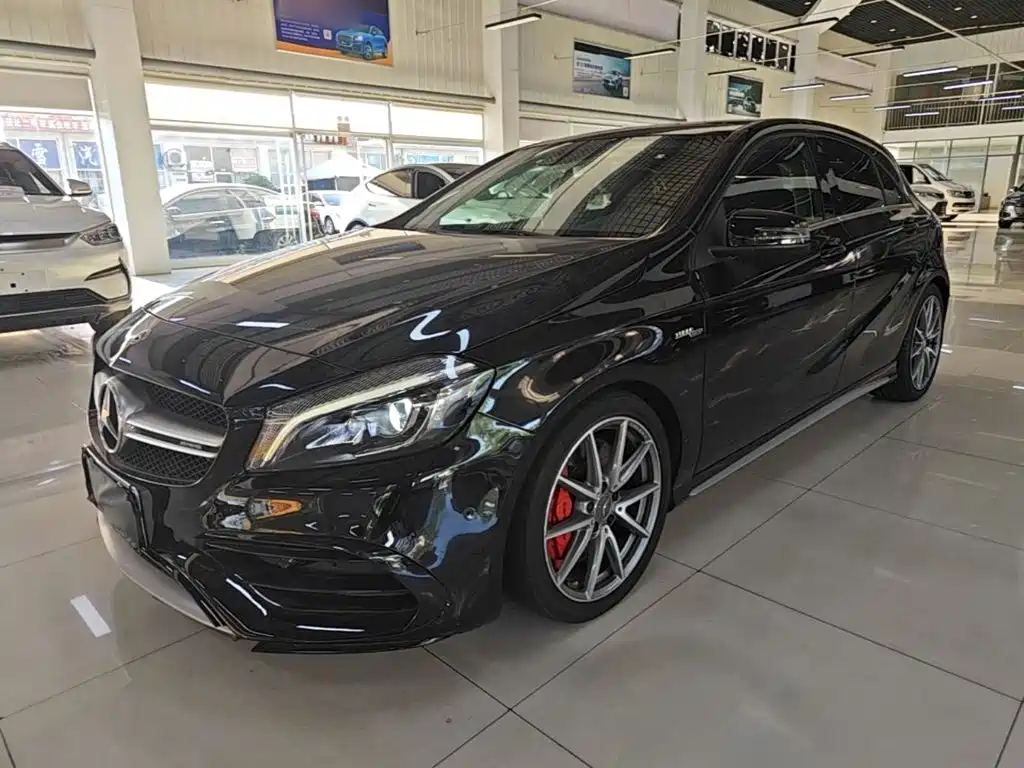 Mercedes-Benz A-Class AMG 2018 — фото 1