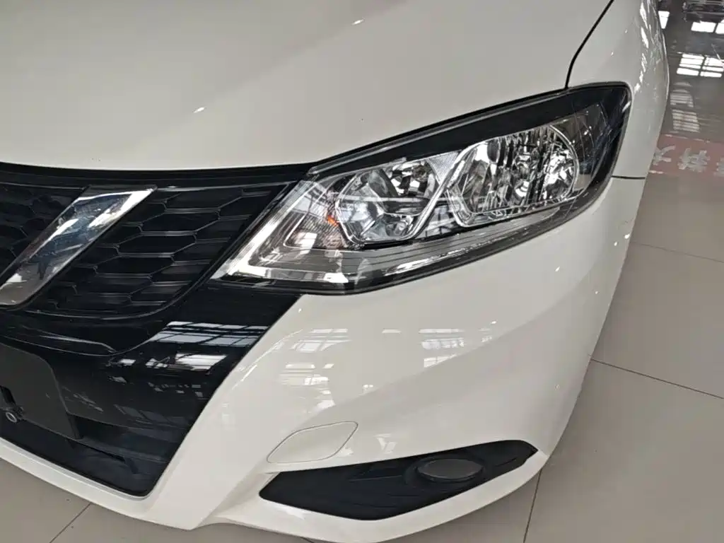 Nissan Tiida 2019 — фото 24