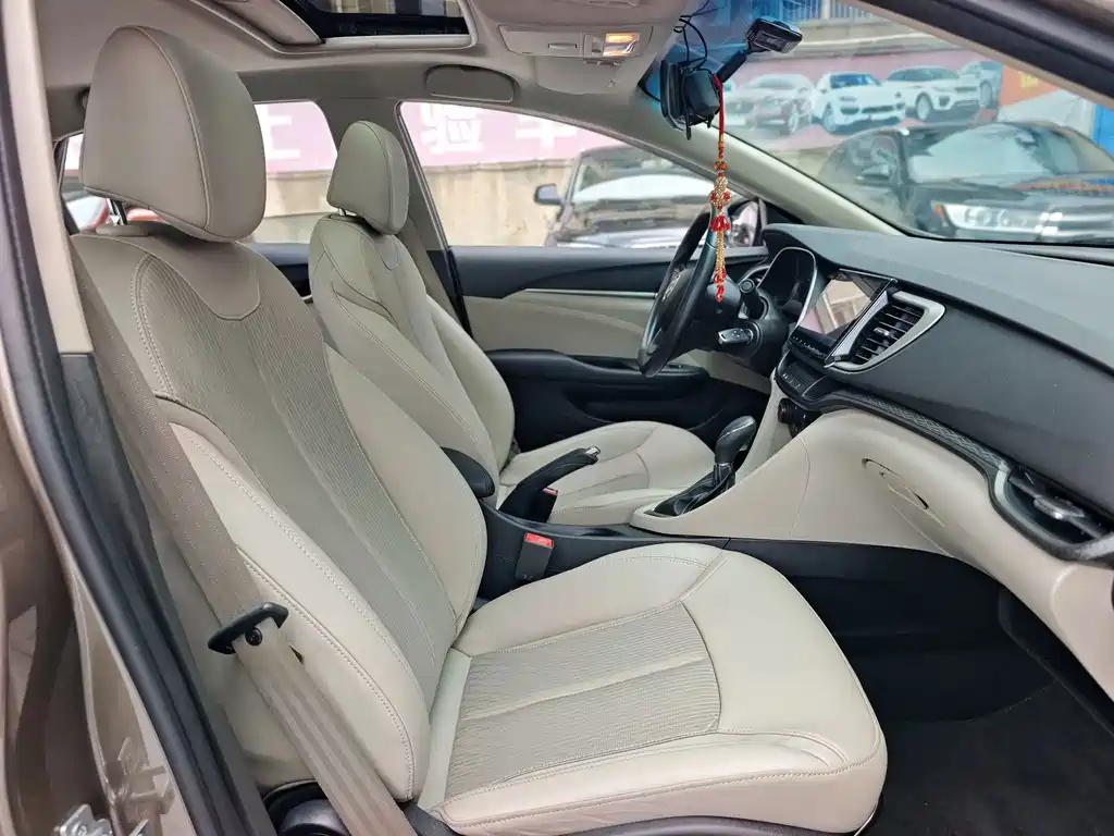 Buick Excelle 2017 — фото 16