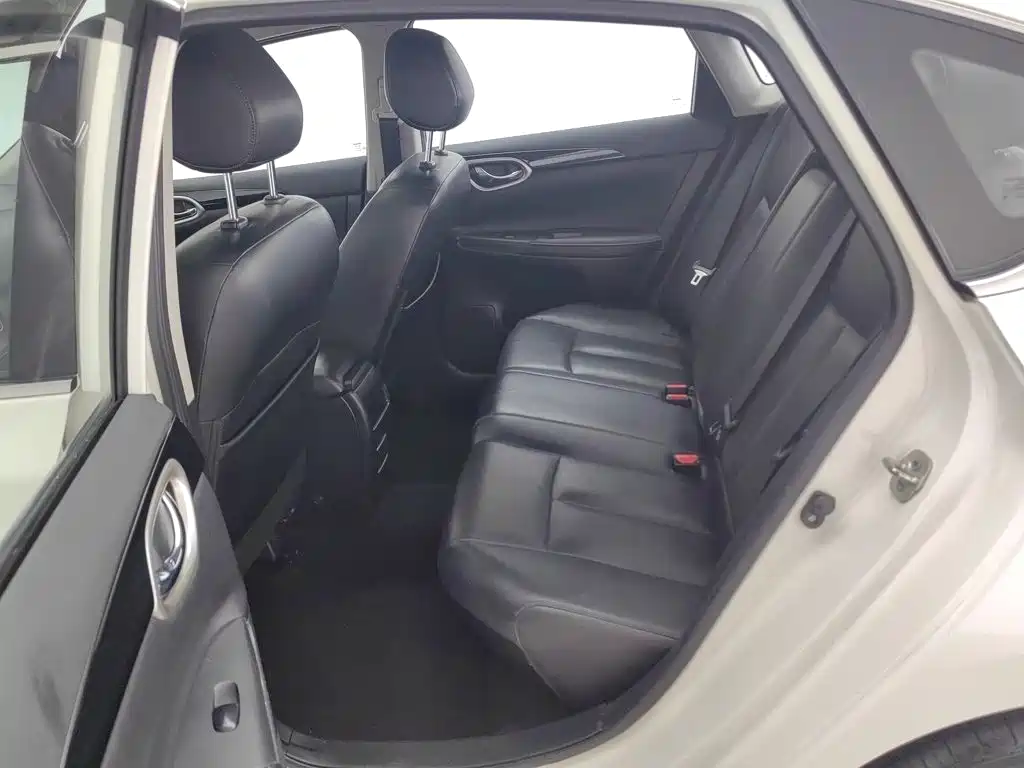 Nissan Sylphy 2018 — фото 15