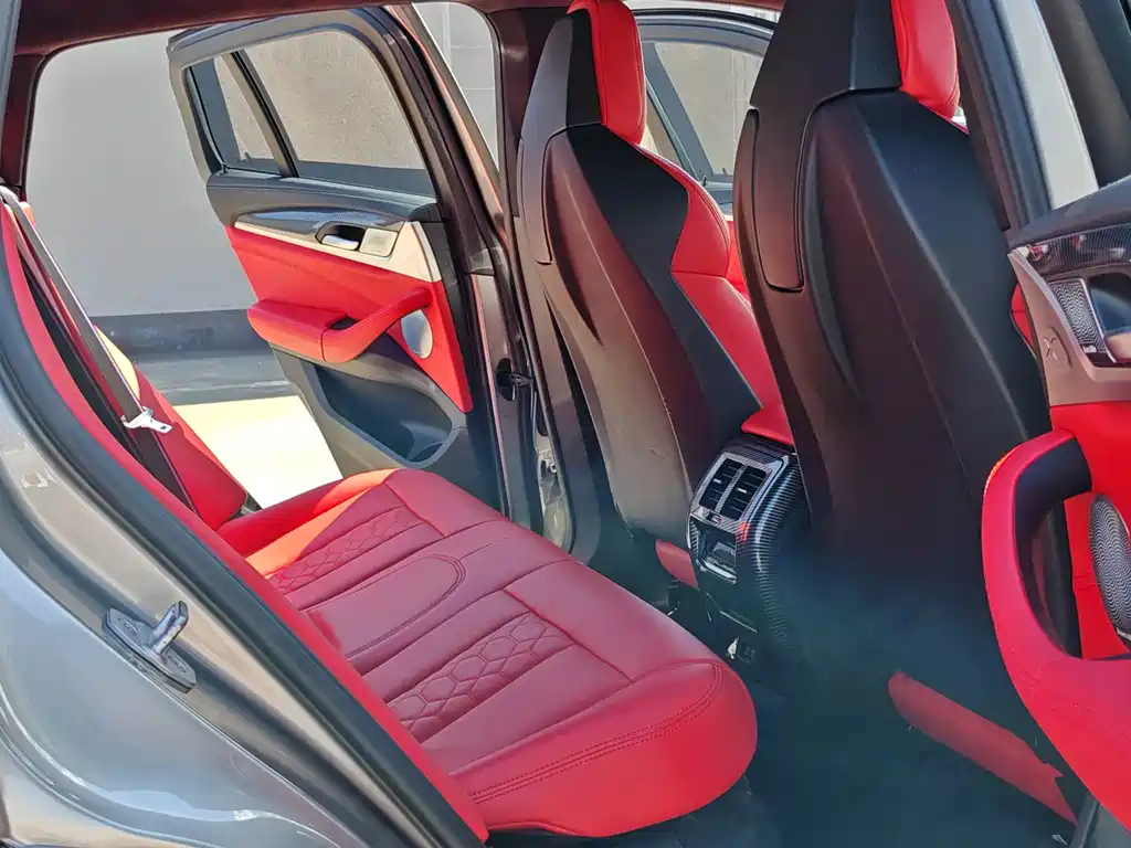 BMW X4 M 2021 — фото 13