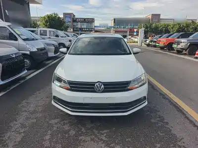Volkswagen Sagitar 2016