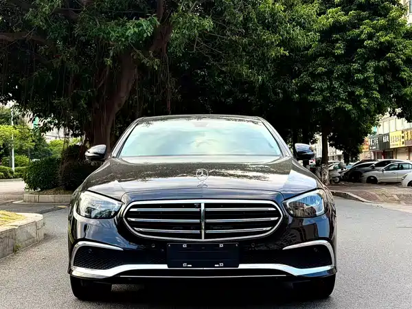 Mercedes-Benz E-Class 2023