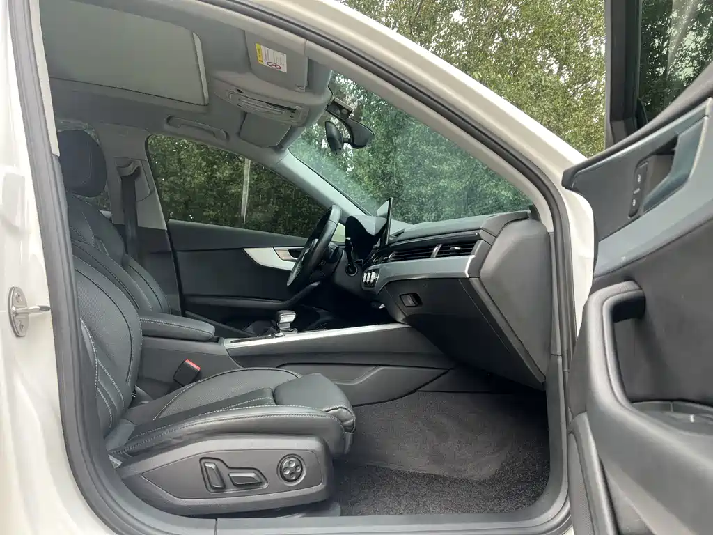Audi A4L 2022