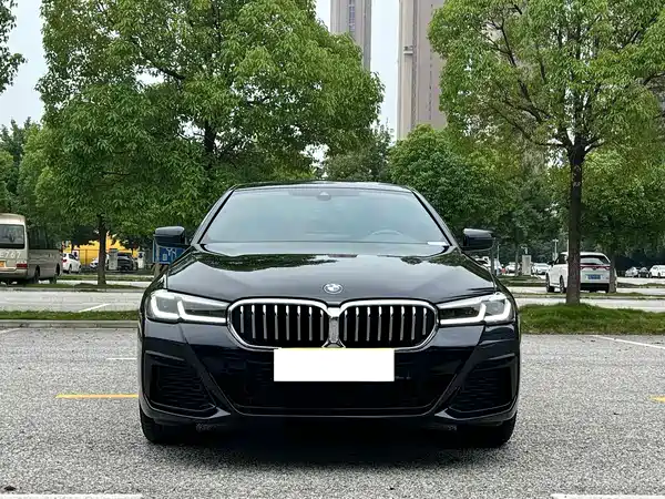 BMW 5 Series 2023