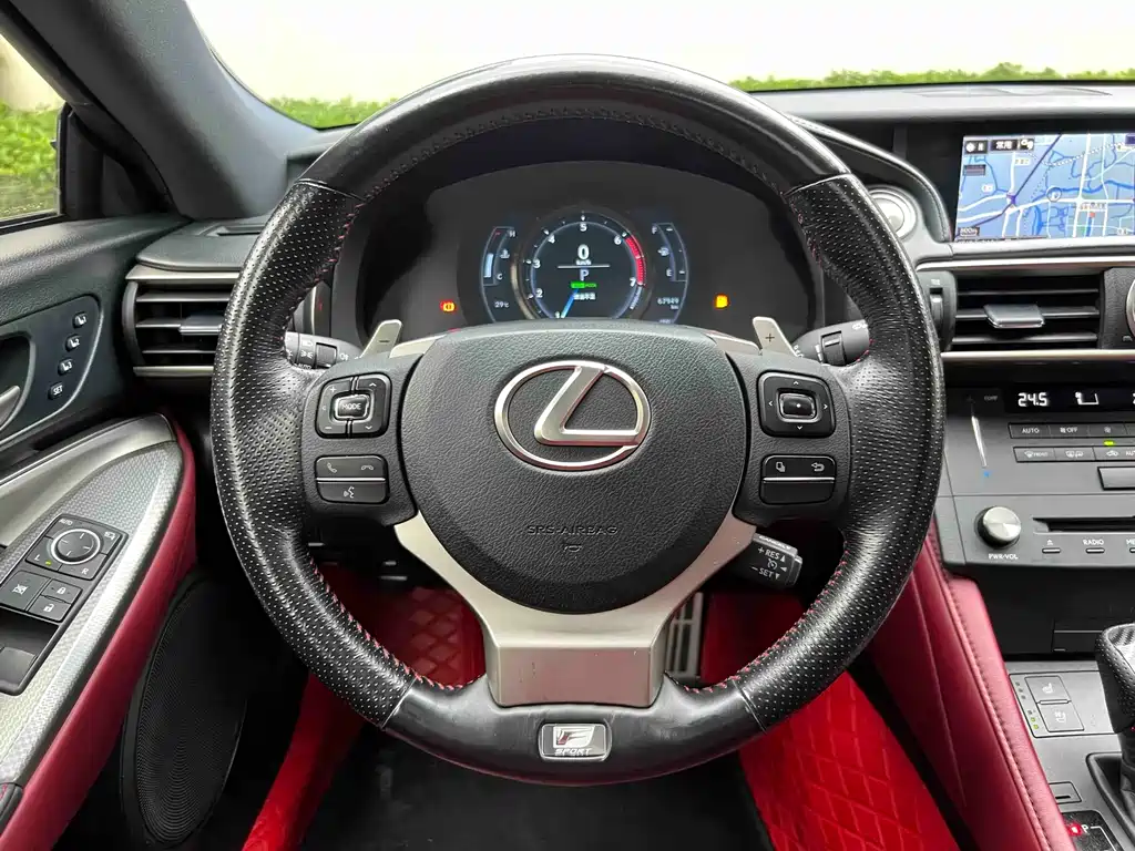 Lexus RC 2017 — фото 21