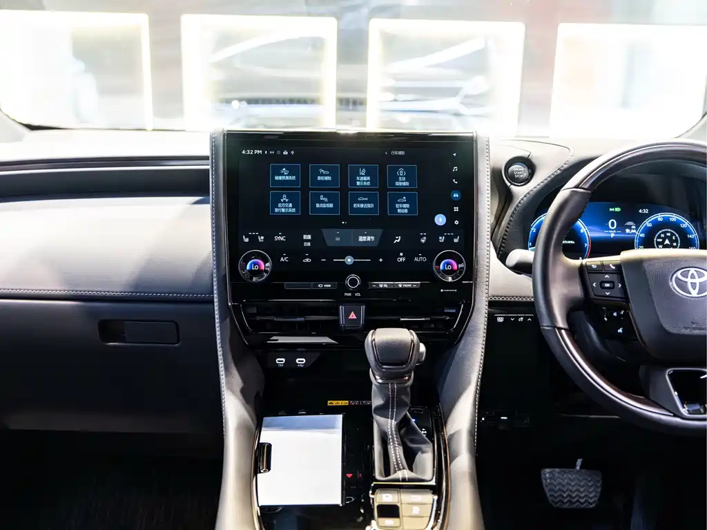 Toyota Alphard 2026 — фото 16