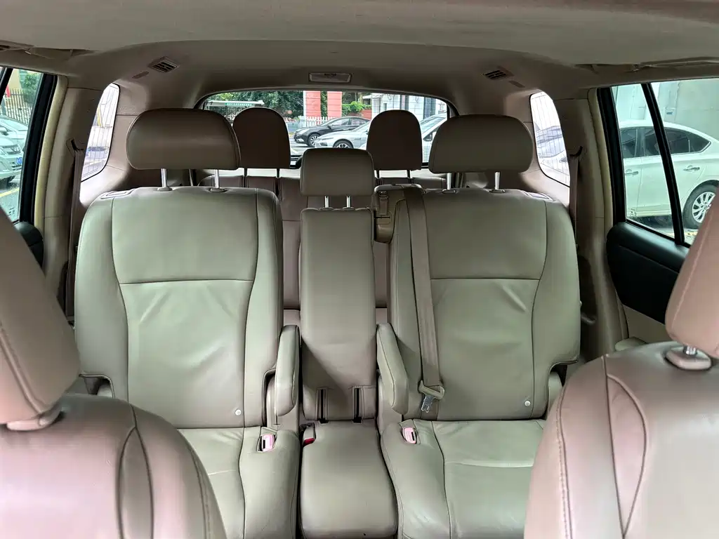 Toyota Highlander 2010 — фото 39