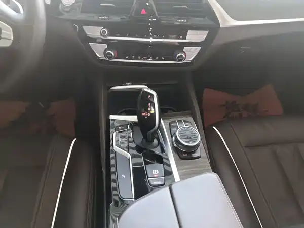 BMW 5 Series 2019