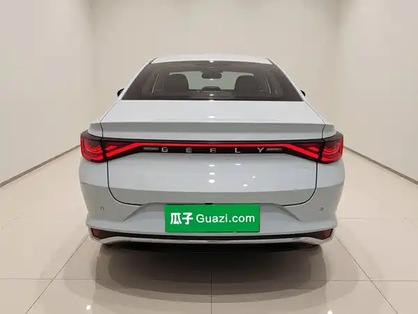 Geely Emgrand L Hip 2023