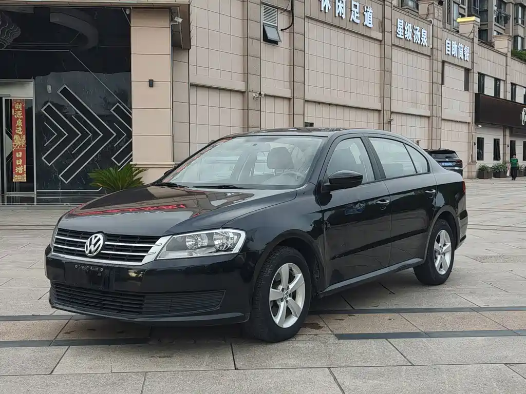 Volkswagen Lavida 2015