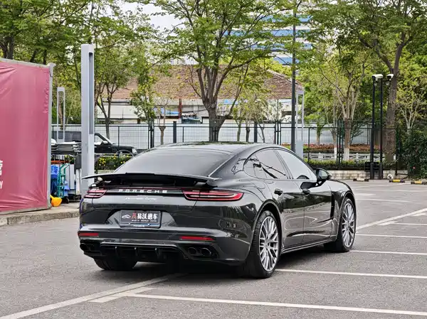 Porsche Panamera 2017