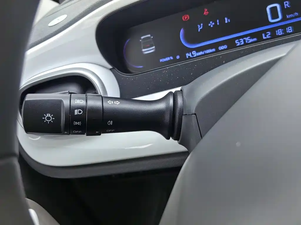 Geely Galaxy Panda 2025 — фото 21