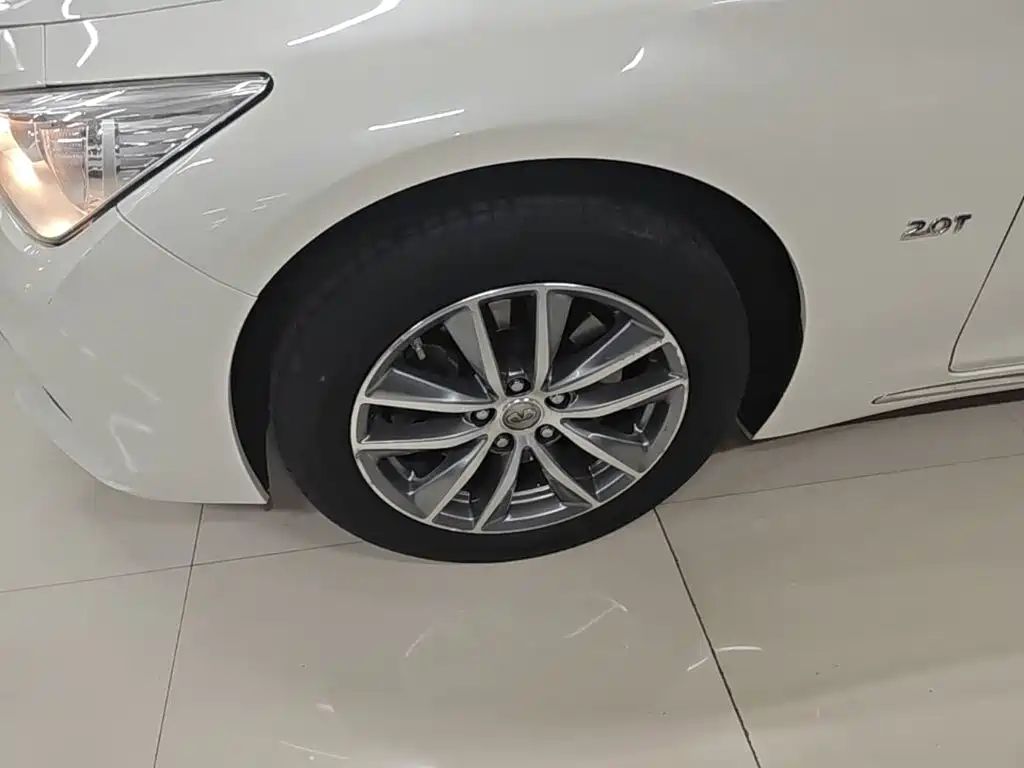 Infiniti Q50L 2021 — фото 23