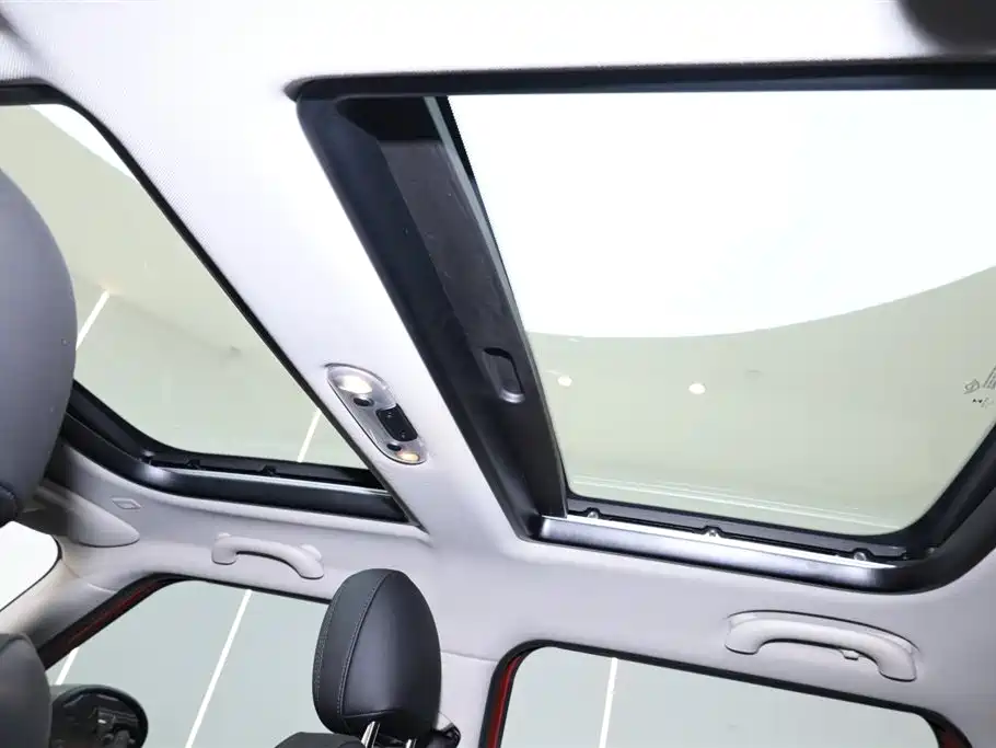 MINI Clubman 2022 — фото 21