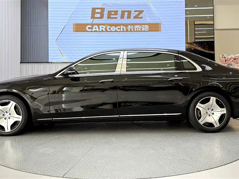 Mercedes-Benz S-Class 2024 — фото 3