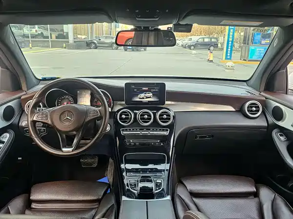 Mercedes-Benz GLC 2019