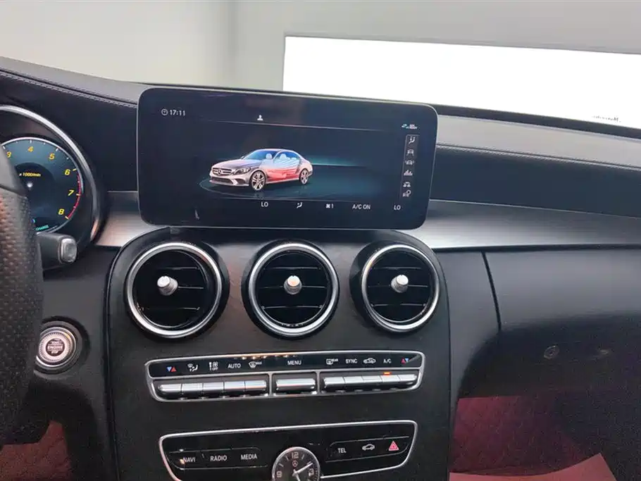 Mercedes-Benz C-Class 2020 — фото 13