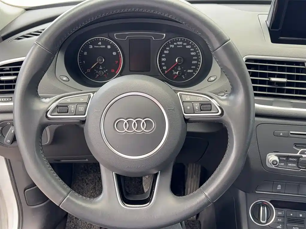 Audi Q3 2018 — фото 3