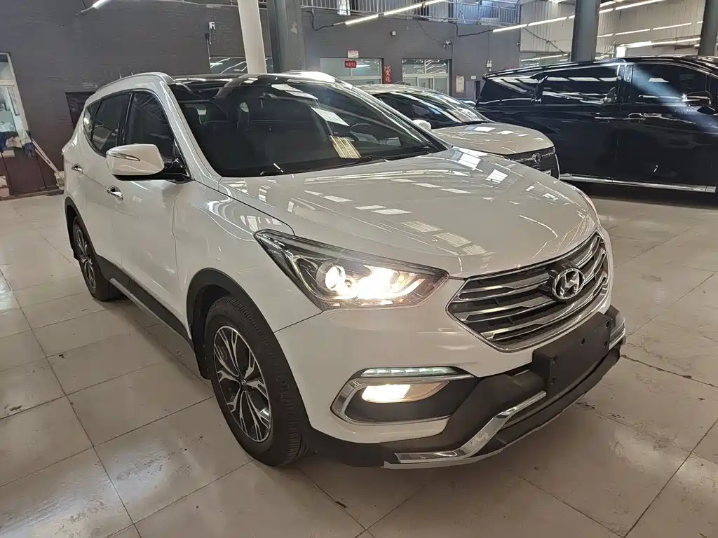 Hyundai Santa Fe 2017
