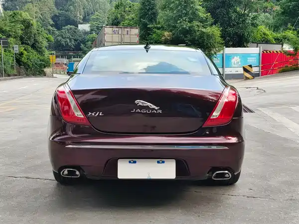 Jaguar XJ 2014