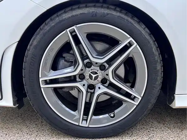 Mercedes-Benz CLA 2023