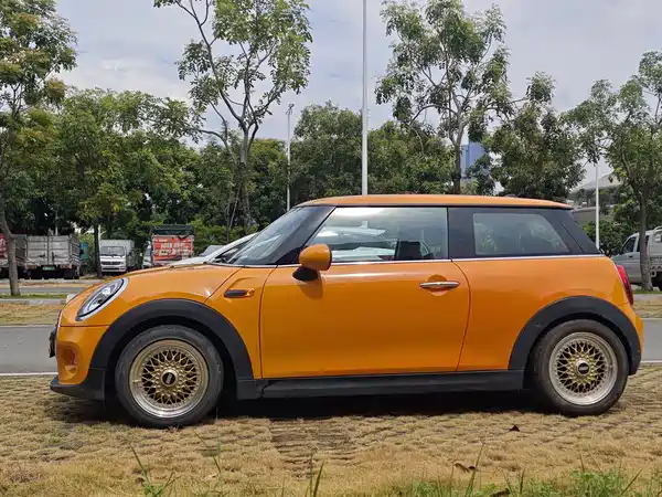 MINI 2015