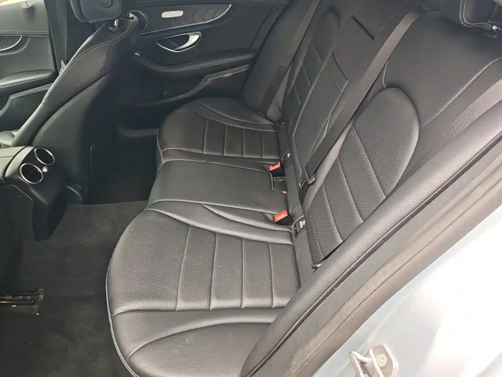 Mercedes-Benz C-Class 2017 — фото 17