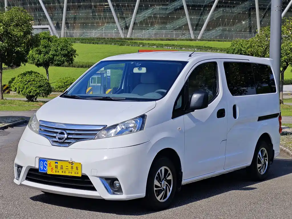 Nissan NV200 2018 — фото 1