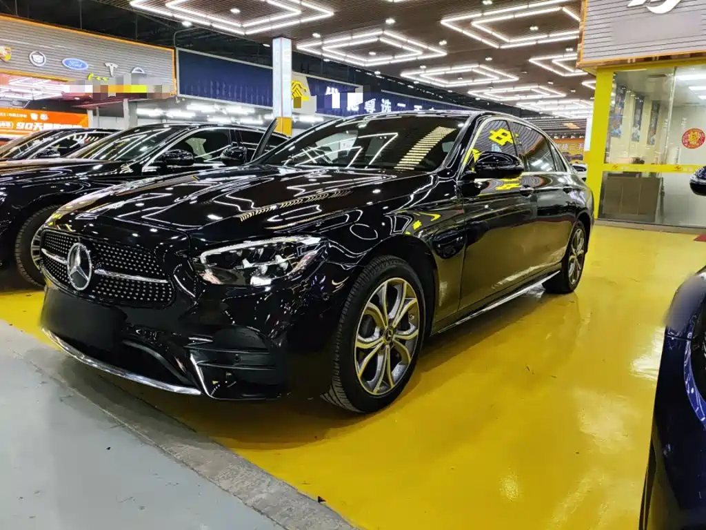 Mercedes-Benz E-Class 2022