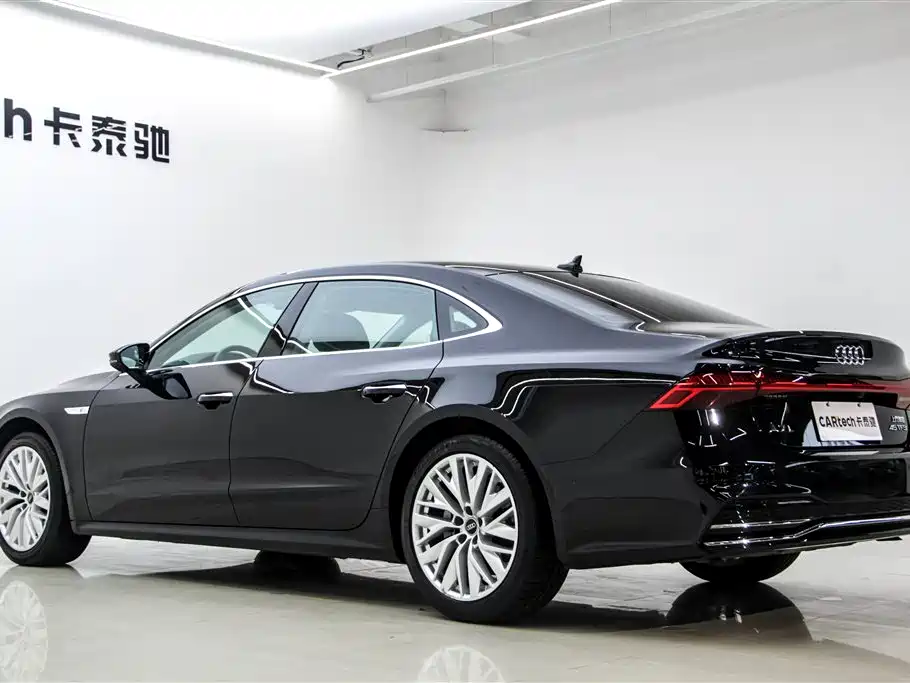 Audi A7L 2024 — фото 6