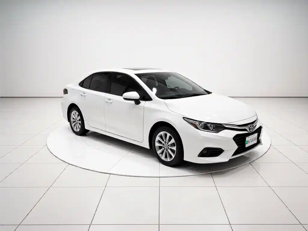 Toyota Corolla 2023 — фото 1