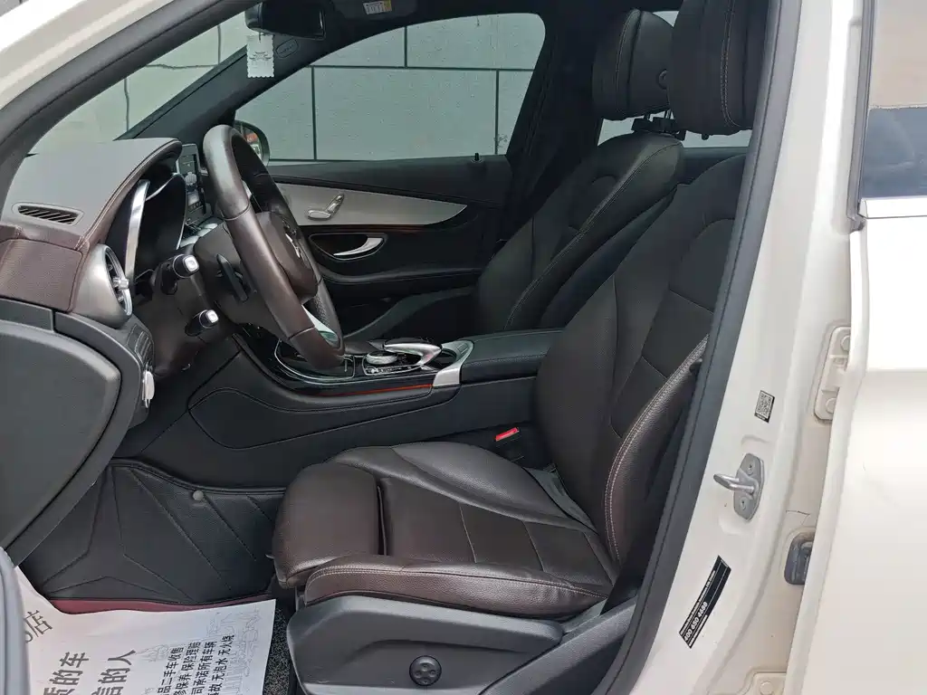 Mercedes-Benz GLC 2019 — фото 15