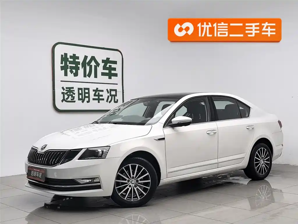 Skoda Octavia 2019 — фото 1