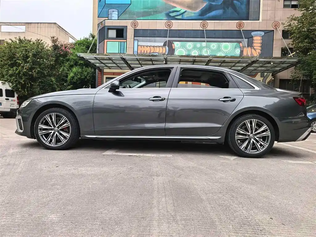 Audi A4L 2021 — фото 16