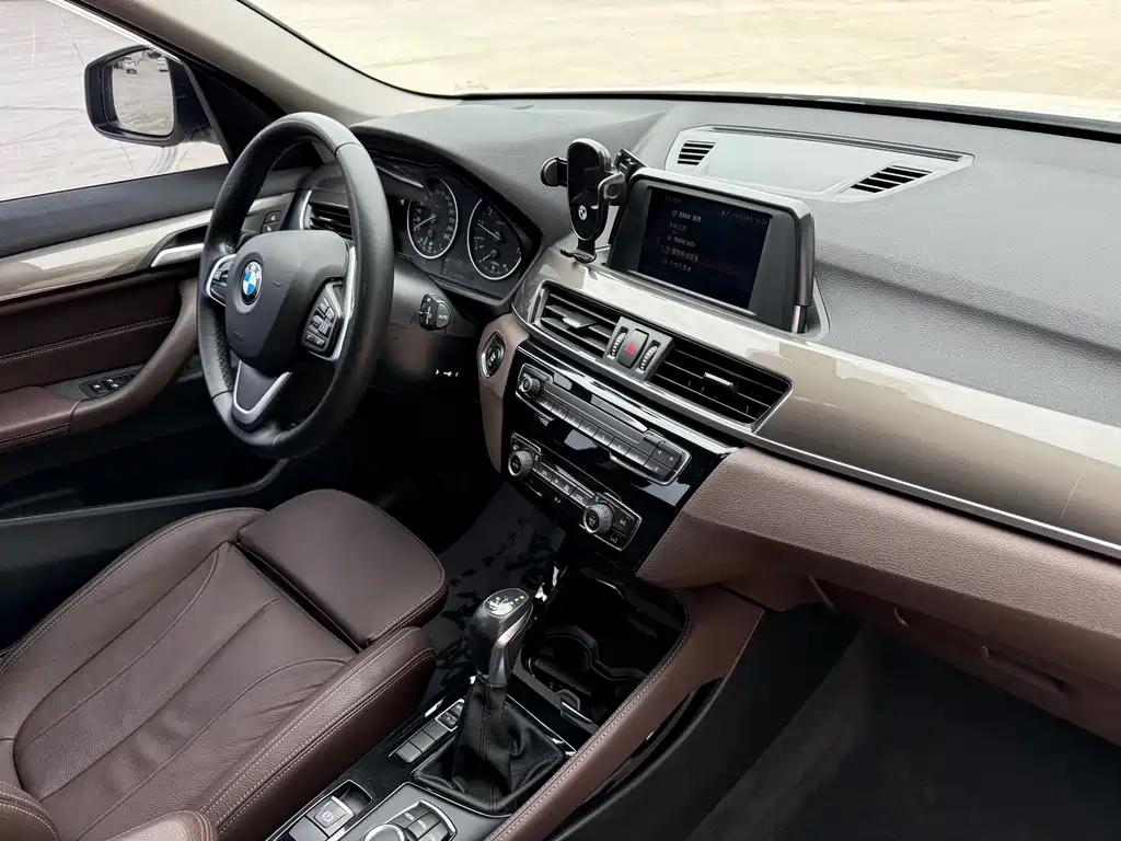 BMW X1 2018 — фото 17