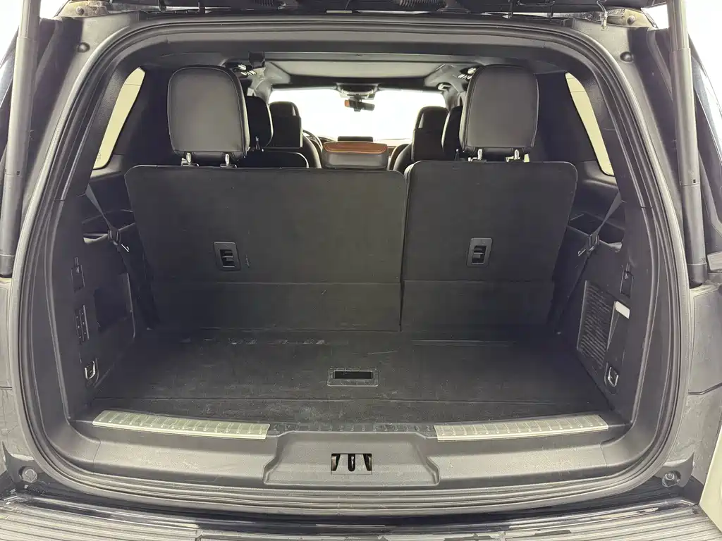 Lincoln Navigator 2018 — фото 32