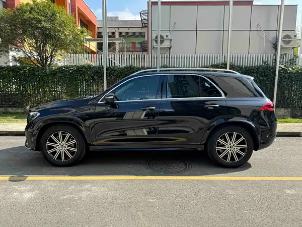 Mercedes-Benz GLE 2025