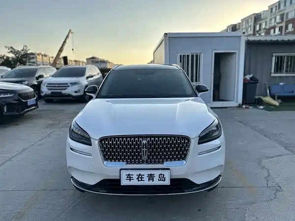 Lincoln Corsair 2021