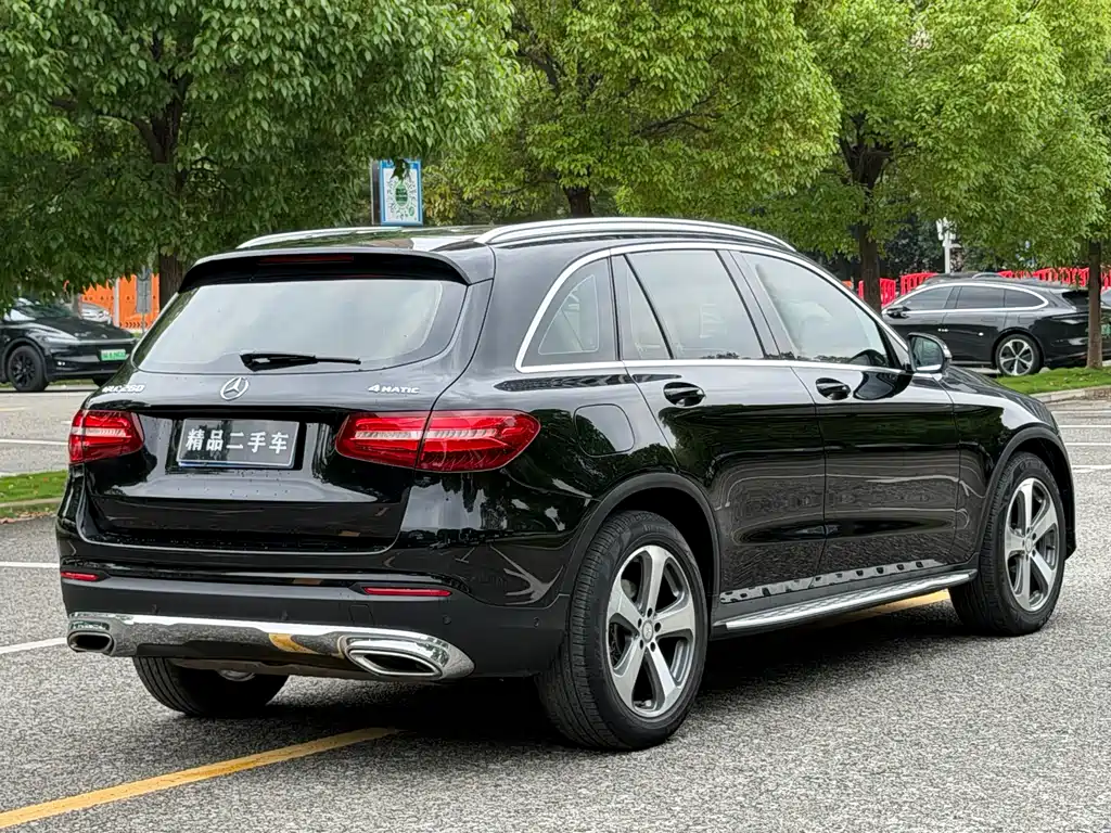 Mercedes-Benz GLC 2016 — фото 13