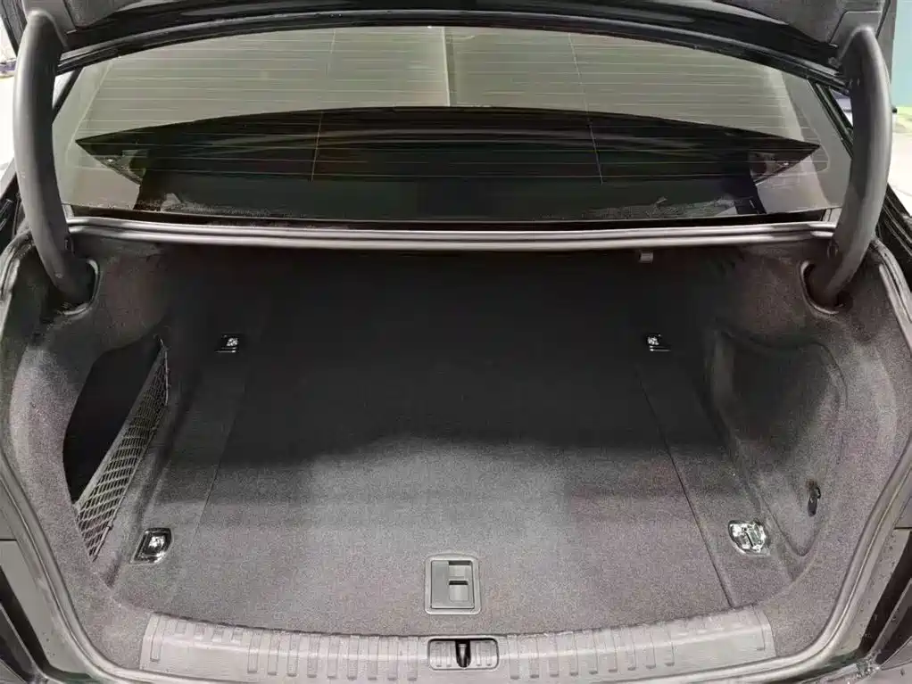 Audi A6L 2025 — фото 17