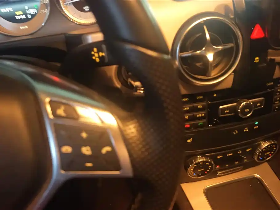 Mercedes-Benz GLK-Class 2015 — фото 16