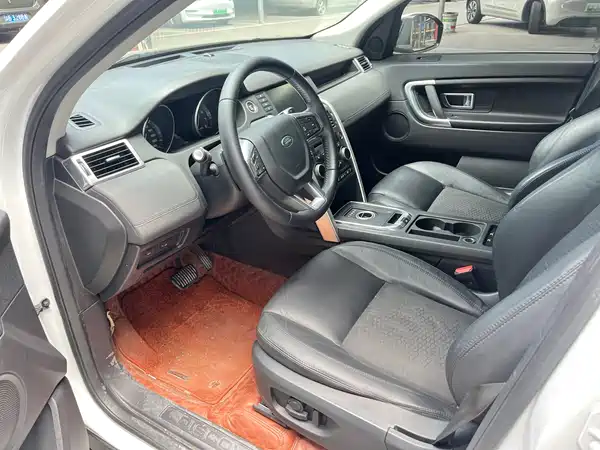 Land Rover Discovery Sport 2015