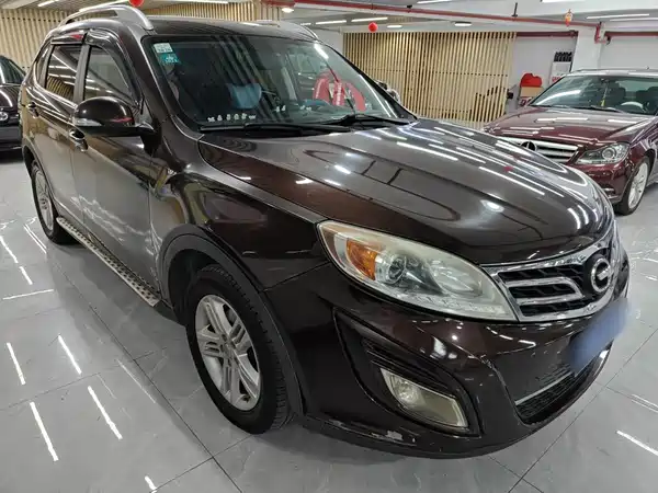 GAC Trumpchi GS5 2014