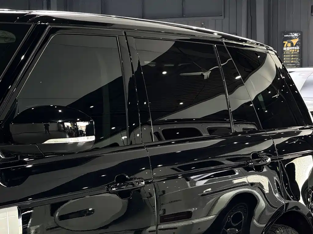 Land Rover Range Rover 2021 — фото 12