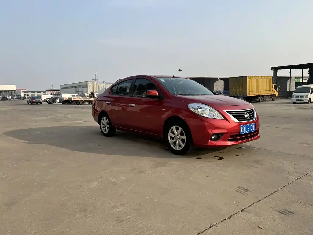 Nissan Sunny 2011 — фото 3