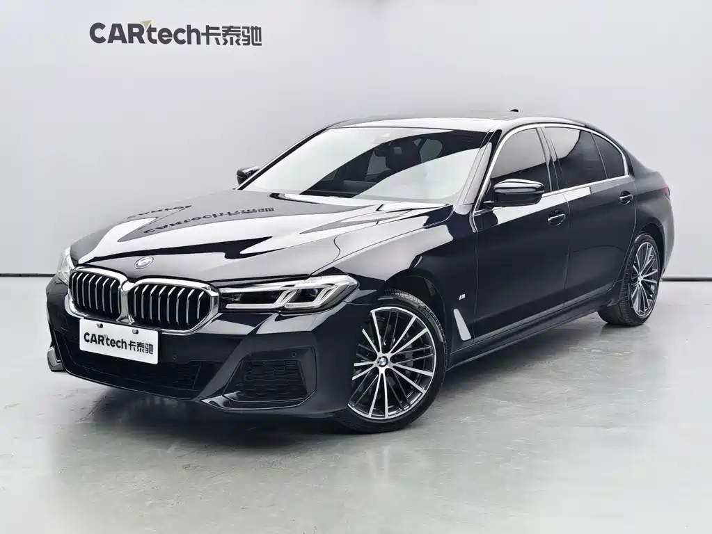 BMW 5 Series 2023 — фото 1