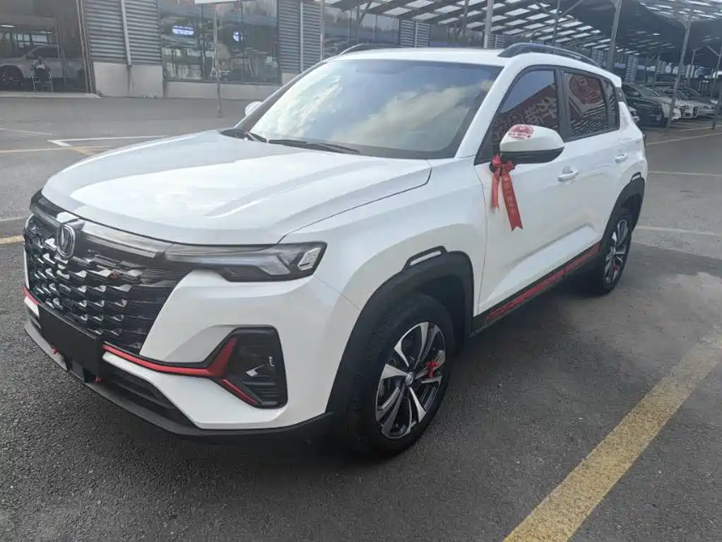 Changan CS35PLUS 2023 — фото 1